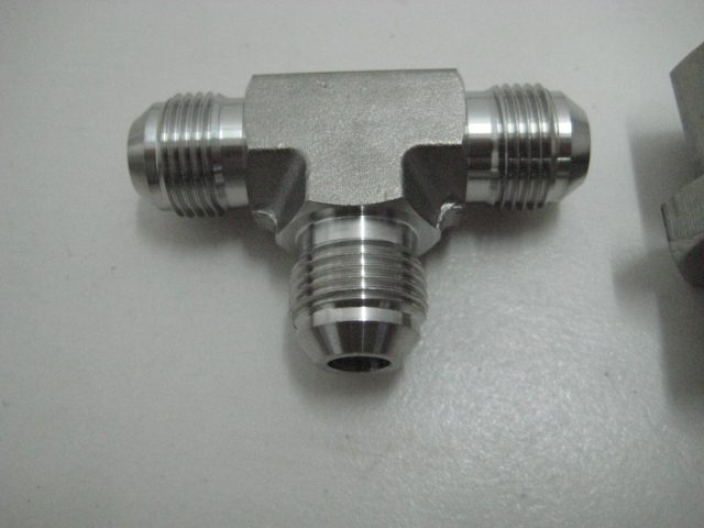 威真液壓流體設(shè)備(上海)有限公司美標JIC擴口接頭